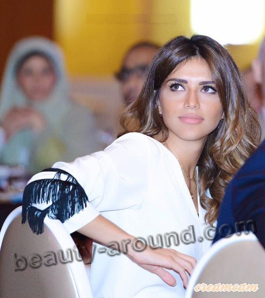  Suha Nowailaty beautiful TV Presenter from Saudi Arabia photo