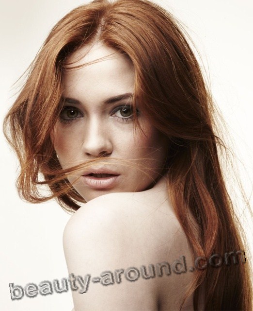 Karen Gillan sexy Scottish actress photo