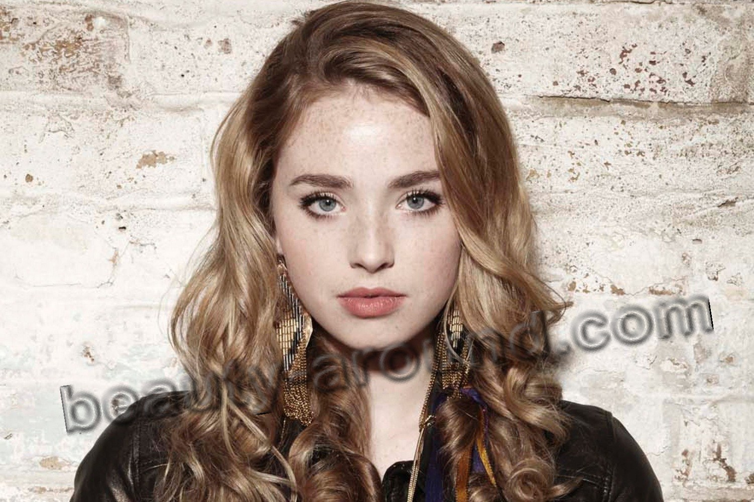 Freya Mavor beautiful Scottish actress photo