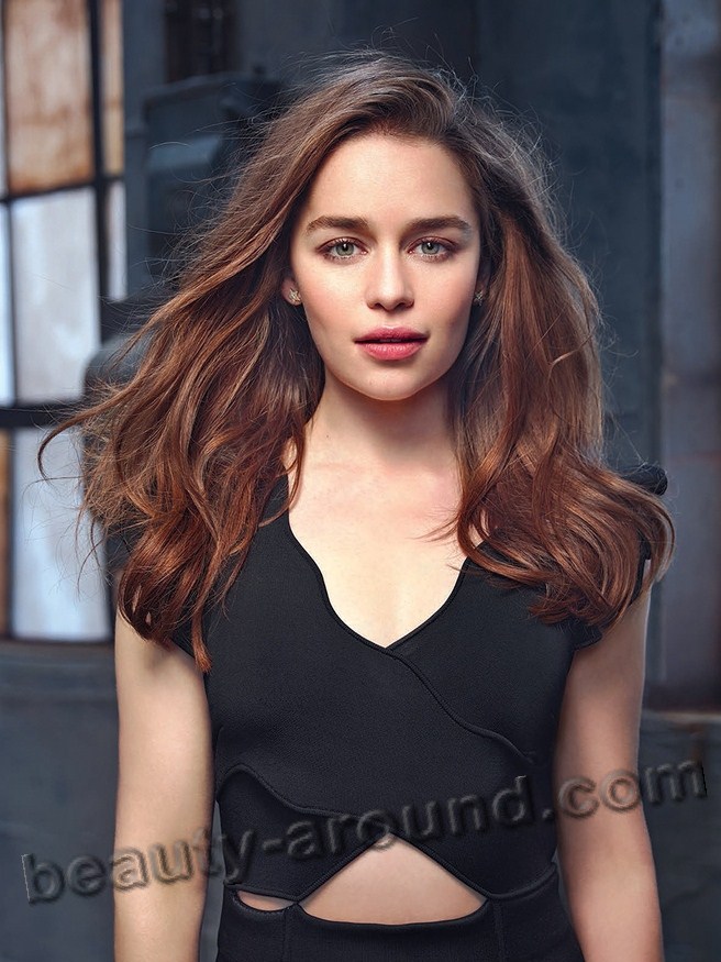 Emilia Clarke beautiful Daenerys Targaryen
