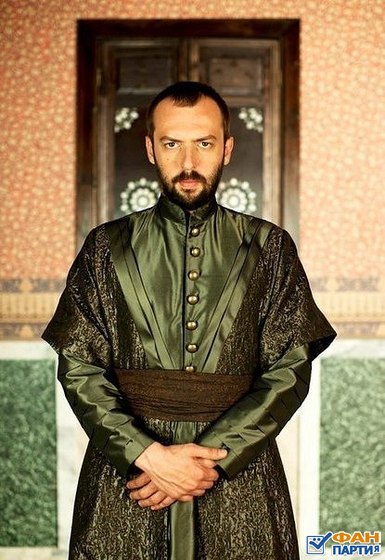 Ibrahim Pasha (Okan Yalabyk) actor series Magnificent Century