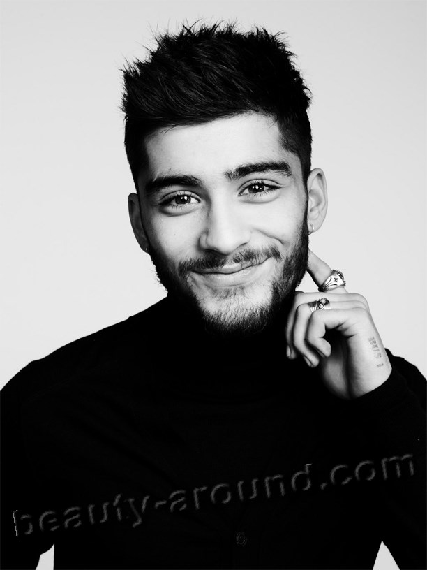 British singer Zayn Malik smile photo